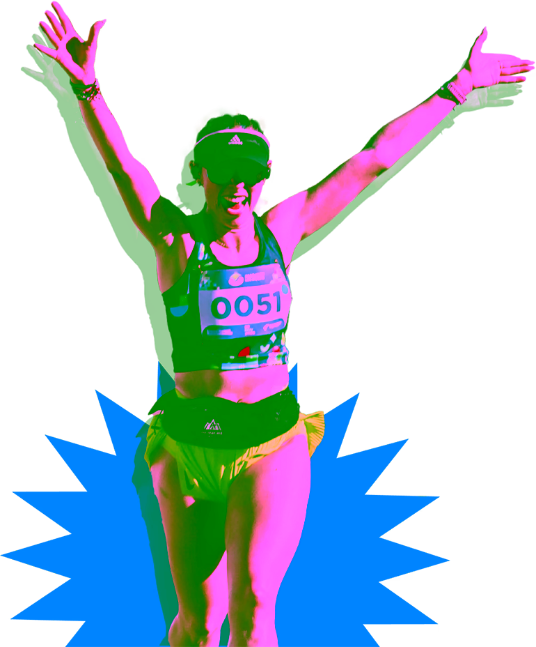 Mujer triunfando en Maratón Los Mochis